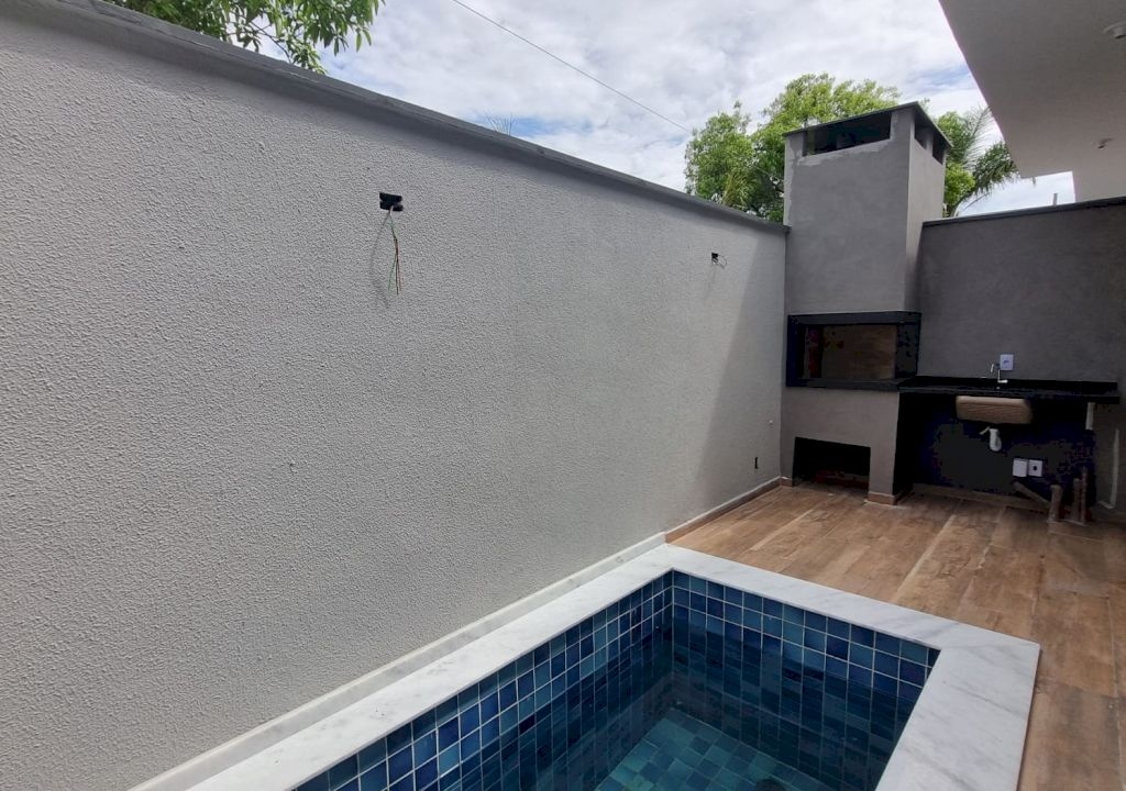 Imagem imóvel CASA 2 DORMITÓRIOS COM  PISCINA