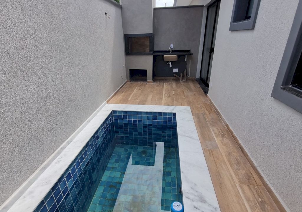 Imagem imóvel CASA 2 DORMITÓRIOS COM  PISCINA