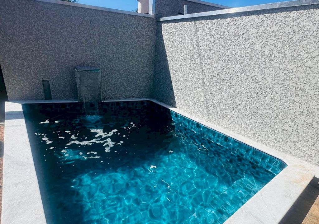 Imagem imóvel CASA 2 DORMITÓRIOS COM PISCINA 100 METROS DO MAR